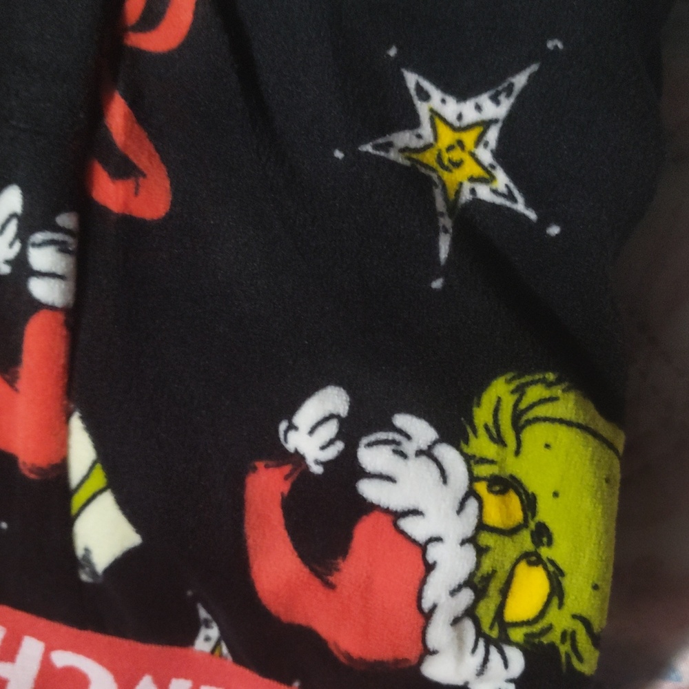 The Grinch Women's Black Sleep Pants - Picture 6 of 6